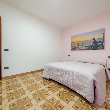 Adige Appartement *